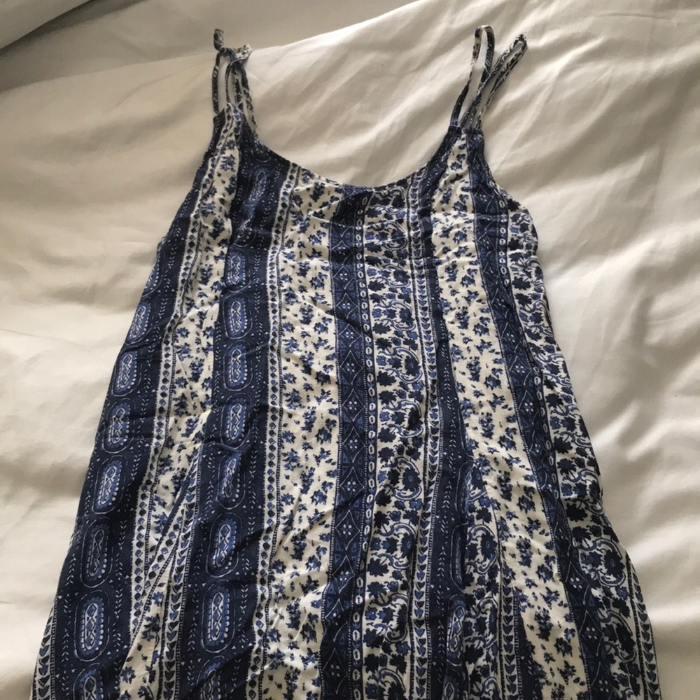 flowy hollister dress